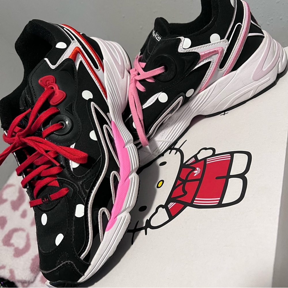 Adidas Hello Kitty Astir Sneakers- Women’s Size 10